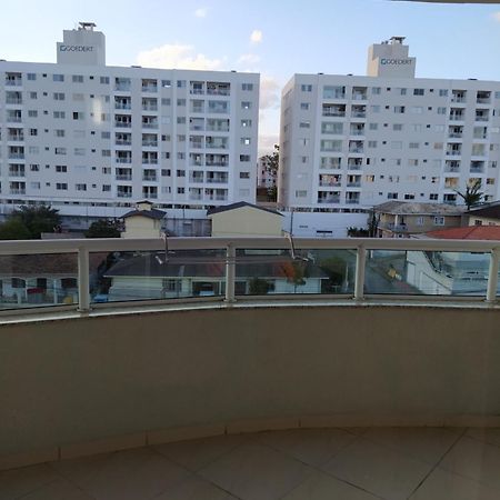 Apto Jairo E Eliane Com 03 Quartos E Garagem Interna Apartment Sao Jose  Bilik gambar